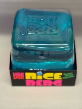 Needoh Nice Berg Blue Decorative Glass Cube